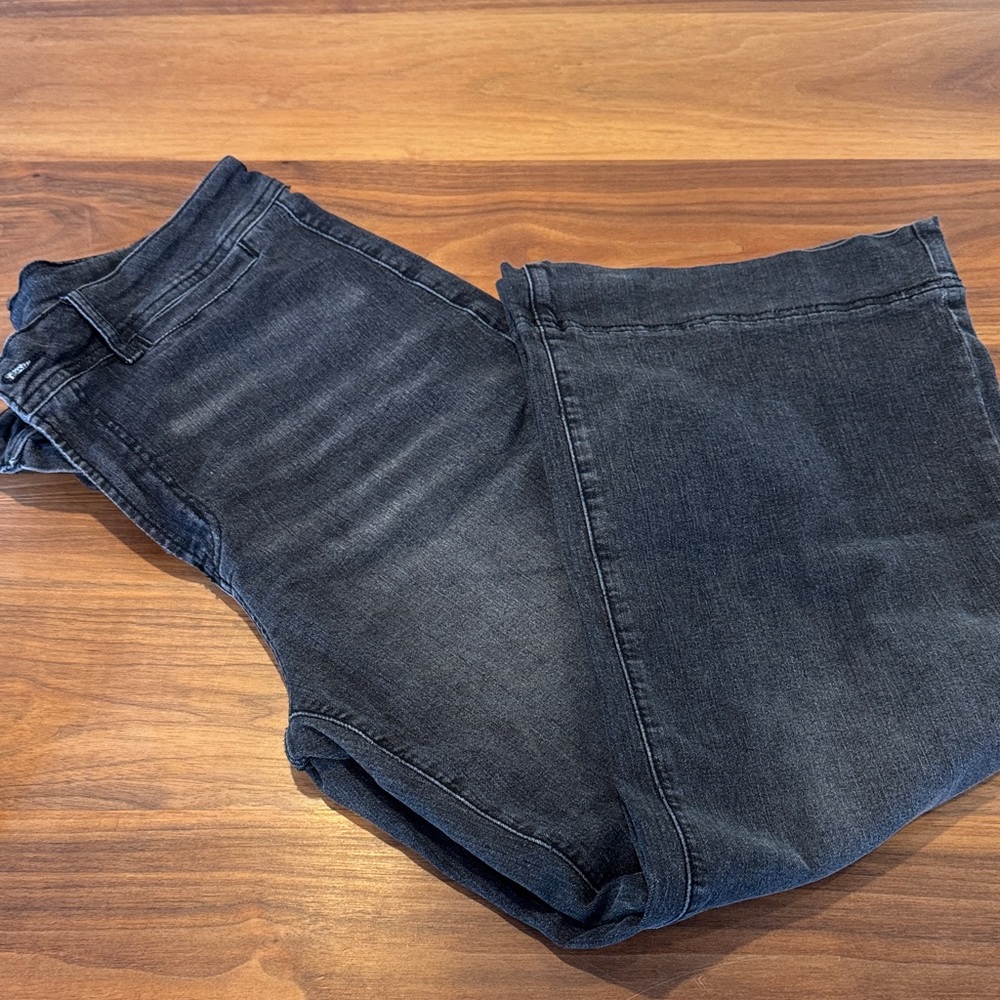 Women's black Jeans